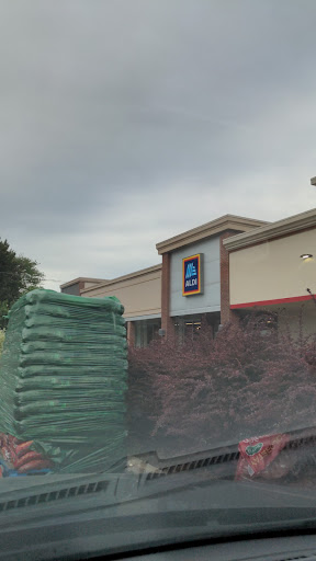Supermarket «ALDI», reviews and photos, 156 S Liberty Dr, Stony Point, NY 10980, USA