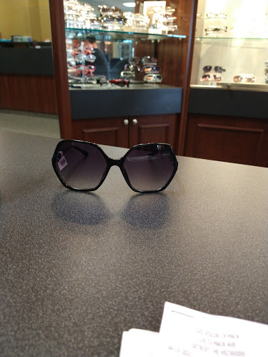 Shopping Mall «Pointe Plaza Shopping Center», reviews and photos, 19251 Mack Ave #90, Grosse Pointe Woods, MI 48236, USA