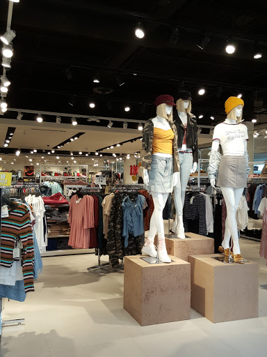 Clothing Store «Forever 21», reviews and photos, 2300 Lincoln Hwy, Langhorne, PA 19047, USA