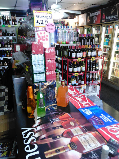 Liquor Store «Park Package Store», reviews and photos, 563 Park Ave, Bridgeport, CT 06604, USA