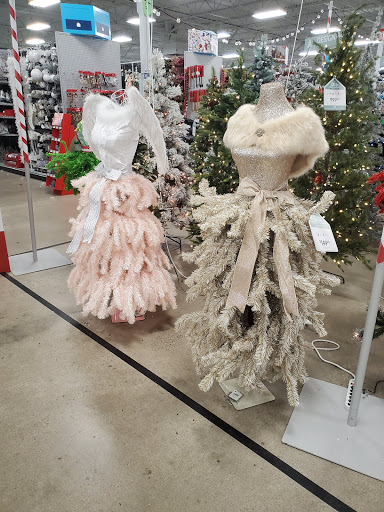 Home Goods Store «At Home», reviews and photos, 2780 Wilma Rudolph Blvd, Clarksville, TN 37040, USA