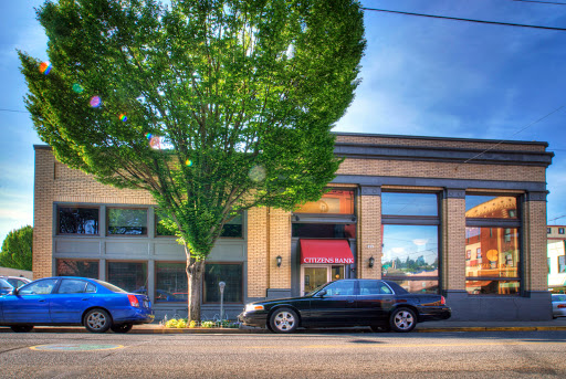 Citizens Bank in Silverton, Oregon