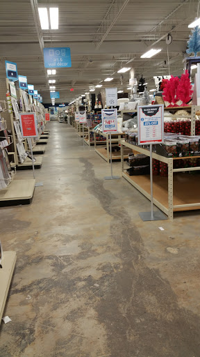 Home Goods Store «At Home», reviews and photos, 11221 Outlet Dr, Knoxville, TN 37932, USA
