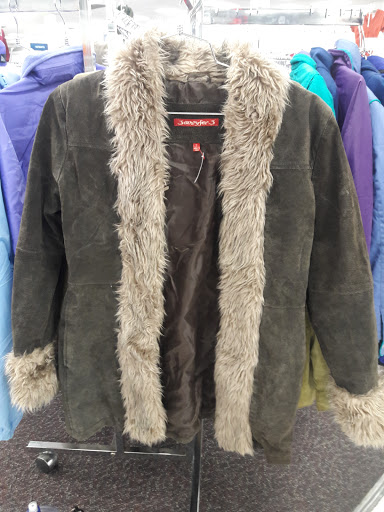 Thrift Store «Deseret Industries», reviews and photos, 1020 W Broadway Rd, Mesa, AZ 85210, USA