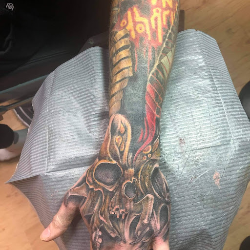 Tattoo Shop «New Skool Tattoo», reviews and photos, 24644 Telegraph Rd, Brownstown Charter Twp, MI 48134, USA