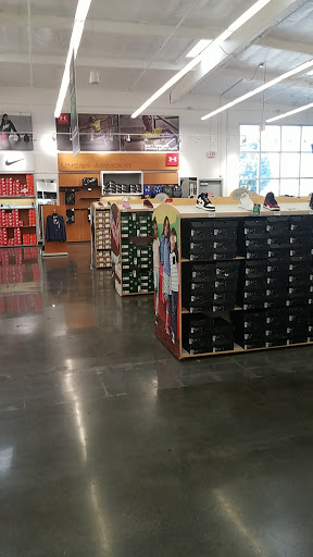 Shoe Store «WSS», reviews and photos, 7900 Sepulveda Blvd, Van Nuys, CA 91405, USA