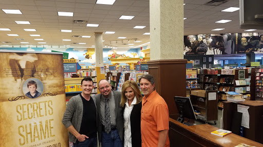 Book Store «Barnes & Noble», reviews and photos, 5601 Brodie Ln #300, Austin, TX 78745, USA