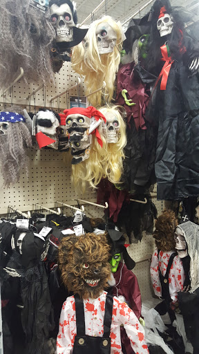 Home Goods Store «At Home», reviews and photos, 665 Gravois Bluffs Blvd, Fenton, MO 63026, USA