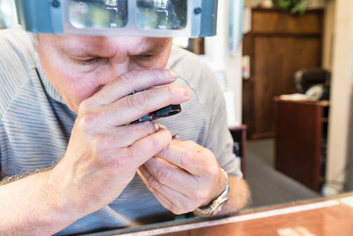Jewelry Buyer «Lovelady Diamond Jewelry & Gold Buyers», reviews and photos, 15466 Los Gatos Blvd, Los Gatos, CA 95032, USA