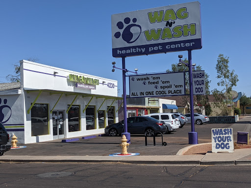 Wag N' Wash Natural Pet Food & Grooming