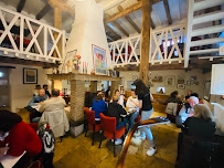 Atmosphère du Restaurant L’Orée du bois à Chateauneuf - n°10