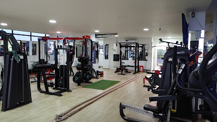 Gladiator Gym in Kochi - Chakalakal Towers, Opp. Reliance Fresh, Ponnurunni, Kerala 682019, India