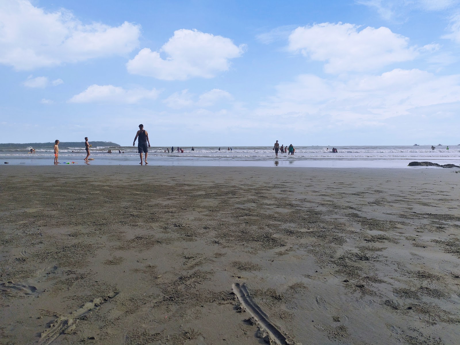 Foto de Kekdole Beach com água turquesa superfície