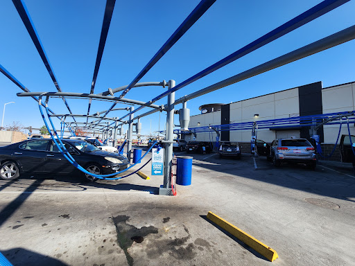 Cobblestone Car Wash; Aurora - Airport Boulevard & Alameda Parkway en Aurora