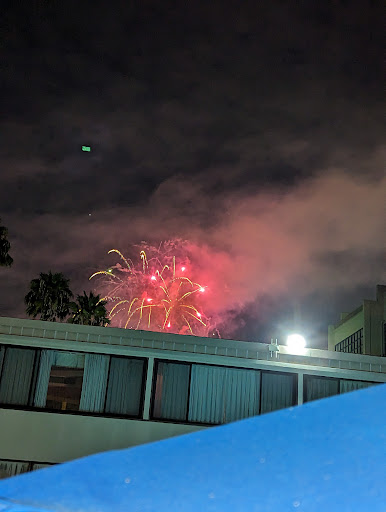 Holiday Inn & Suites Anaheim (1 BlkDisneyland), an IHG Hotel image