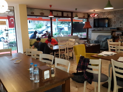 Le Corner Cafe & Restaurant