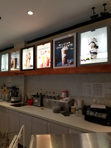 Ice Cream Shop «Häagen-Dazs Ice Cream Shops®», reviews and photos, 19 Spencer Pl, Scarsdale, NY 10583, USA
