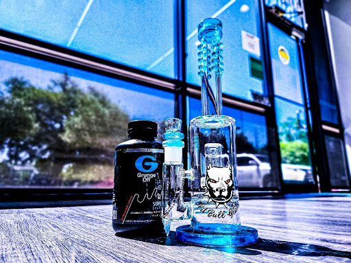 Tobacco Shop «Pine-Apple Xpress Smoke Shop Vape Shop, & Hookahs Sugar Land», reviews and photos, 10701 W Bellfort Ave b182, Houston, TX 77099, USA