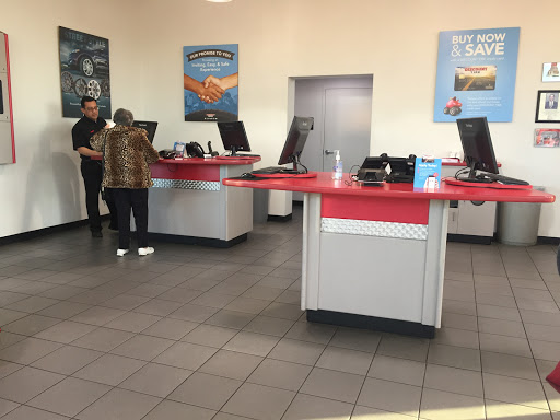 Tire Shop «Discount Tire Store - Plano, TX», reviews and photos, 8700 Ohio Dr, Plano, TX 75024, USA