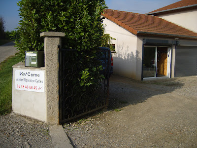VELCOME Réparation Cycles à Communay