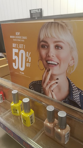 Shoe Store «DSW Designer Shoe Warehouse», reviews and photos, 12997 Fair Lakes Shopping Center, Fairfax, VA 22033, USA