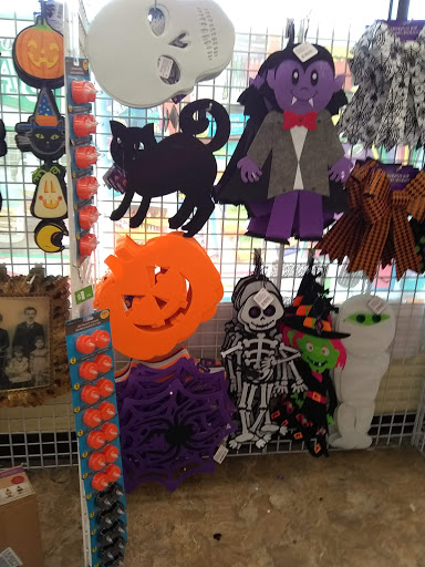 Dollar Store «Dollar Tree», reviews and photos, 1360 Park Manor Blvd, Pittsburgh, PA 15205, USA