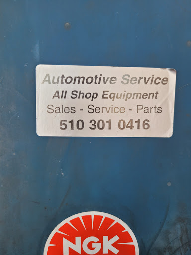 Auto Repair Shop «Bud Adams Auto Repair», reviews and photos, 18811 Lake Chabot Rd, Castro Valley, CA 94546, USA