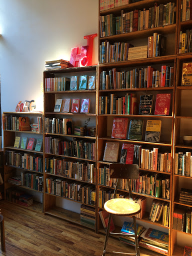 Book Store «Pilsen Community Books», reviews and photos, 1102 W 18th St, Chicago, IL 60608, USA