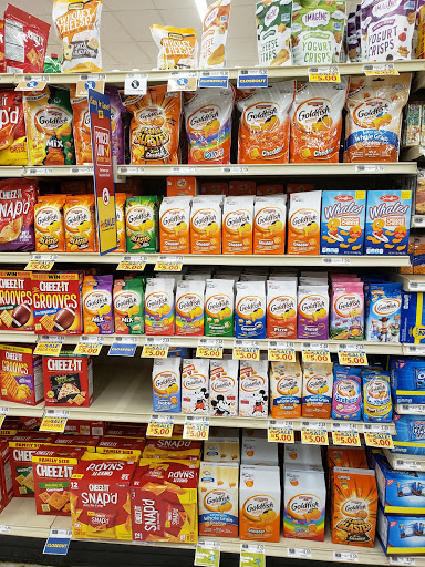 Grocery Store «Food Lion», reviews and photos, 250 W Mills St Unit 5, Columbus, NC 28722, USA