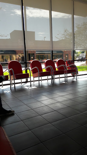 Tire Shop «Discount Tire Store - Algonquin, IL», reviews and photos, 2341 W Algonquin Rd, Algonquin, IL 60102, USA