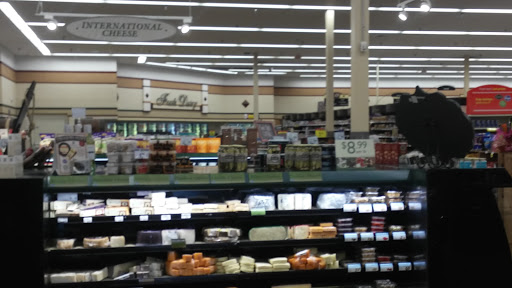 Grocery Store «Payless Super Market», reviews and photos, 1845 N Scatterfield Rd, Anderson, IN 46012, USA