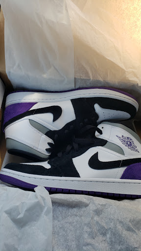 Sporting Goods Store «Nike Factory Store», reviews and photos, 20 Killingworth Tpke #155, Clinton, CT 06413, USA