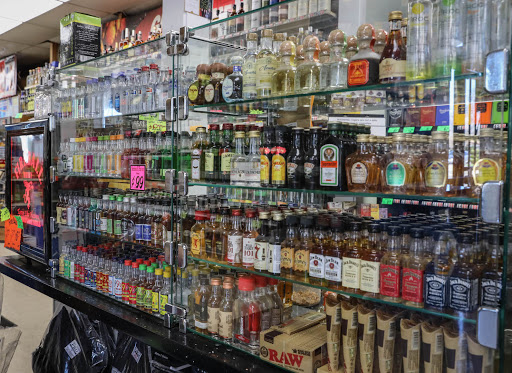 Liquor Store «Maxsaver Liquor», reviews and photos, 1162 N Tracy Blvd, Tracy, CA 95376, USA