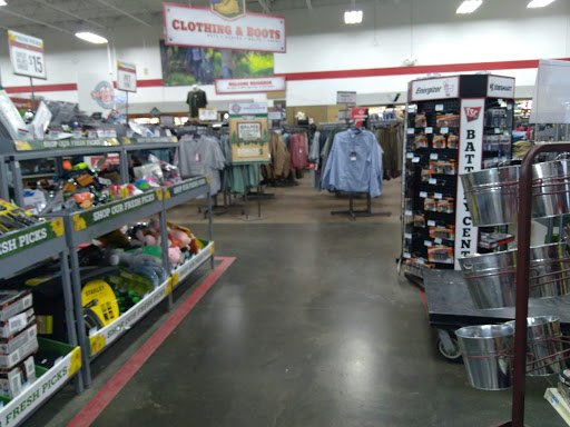 Home Improvement Store «Tractor Supply Co.», reviews and photos, 3790 Teays Valley Road, Hurricane, WV 25526, USA