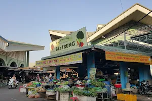 Long Xuyen Market image