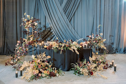 The Posh Posey -A Wedding Floral Boutique