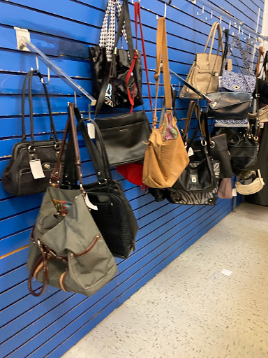 Thrift Store «Goodwill Donation Center», reviews and photos