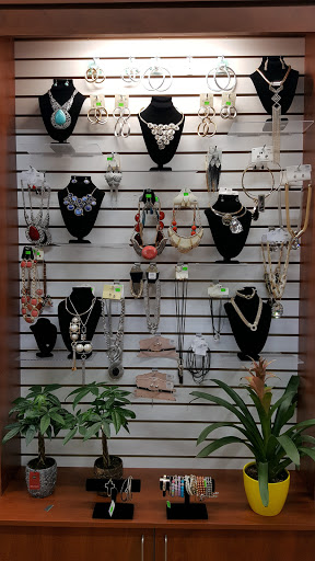 Beauty Supply Store «iBeauty Supply», reviews and photos, 3233 Avent Ferry Rd, Raleigh, NC 27606, USA