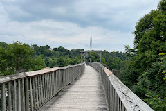 Menesetung Bridge