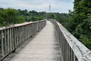 Menesetung Bridge image