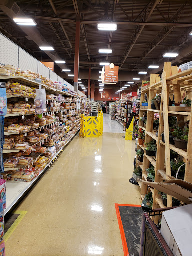 Supermarket «Giant Eagle Supermarket», reviews and photos, 36475 Euclid Ave, Willoughby, OH 44094, USA