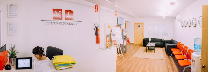 Centro MundoLengua Casa 1, Cta. del Rosario, 8, 4ºA, Casco Antiguo, 41004 Sevilla, España