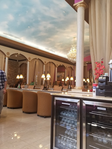 Nail Salon «Venetian Nail Spa (Flagler Village)», reviews and photos, 525 N Federal Hwy #200, Fort Lauderdale, FL 33308, USA