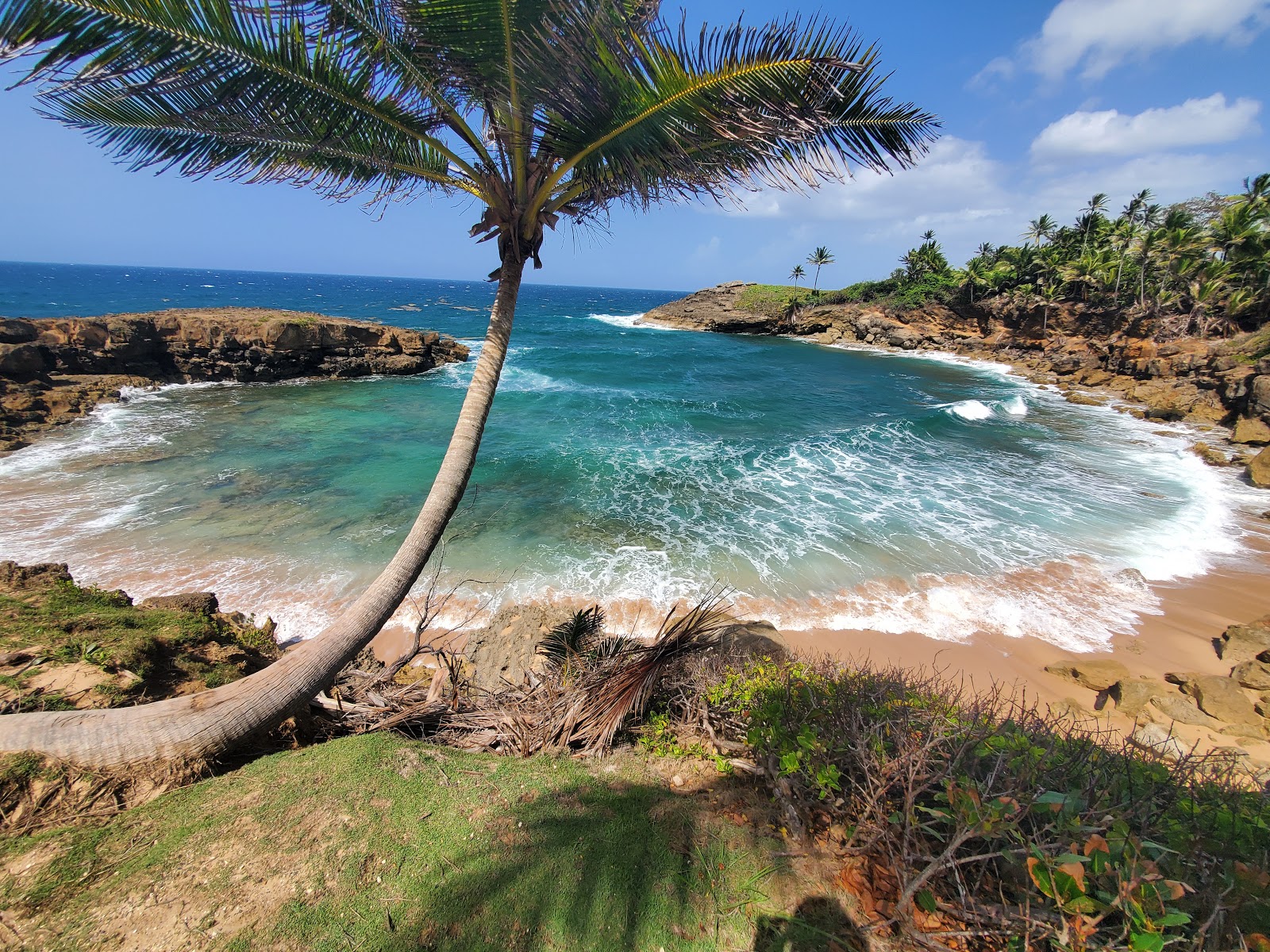 Photo of La Caldera beach with partly clean level of cleanliness