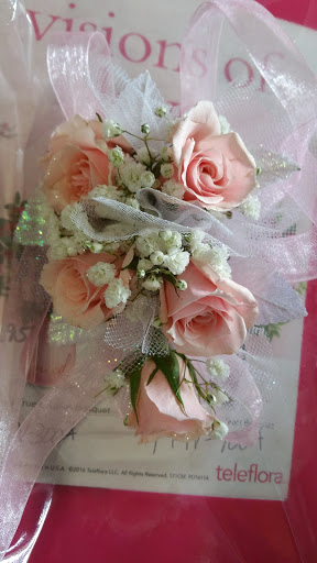 Florist «West End Flower Shop», reviews and photos, 1420 L St, Bedford, IN 47421, USA