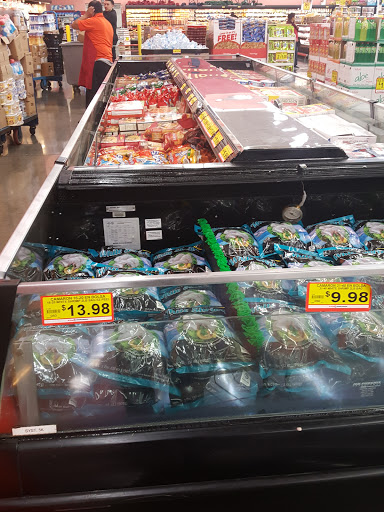 Grocery Store «El Super», reviews and photos, 450 Long Beach Blvd, Long Beach, CA 90802, USA