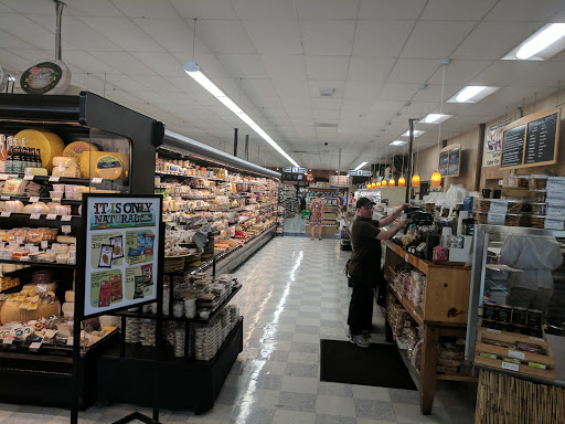 Grocery Store «Barbur World Foods», reviews and photos, 9845 SW Barbur Blvd, Portland, OR 97219, USA