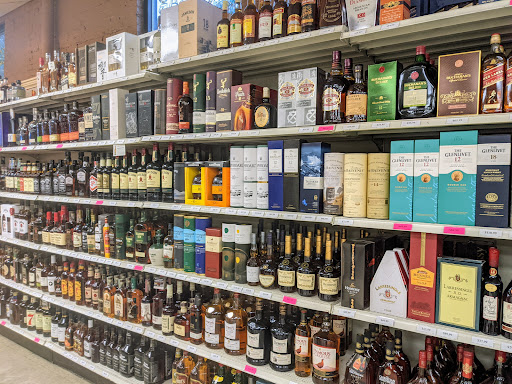 Wine Store «Elm Package Store», reviews and photos, 89 Valley St, Willimantic, CT 06226, USA