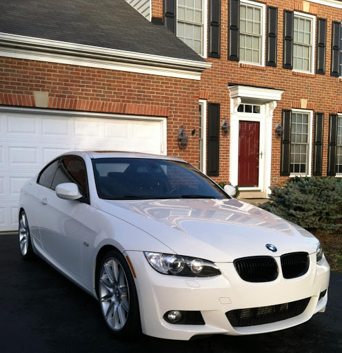 Car Dealer «CHICAGO CAR CORNER», reviews and photos, 5480 N Elston Ave, Chicago, IL 60630, USA