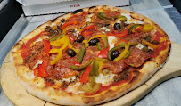 Plats et boissons du Pizzas à emporter Pizza J'aym à Melleran - n°19